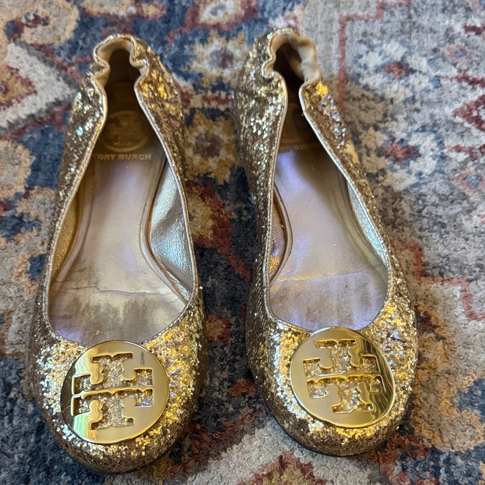 Tory Burch Glitter Logo Ballet Flats in Metallic Gold